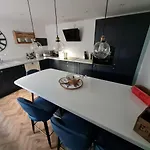 Old Post Office - Hot Tub, Real Fire, Cumbrian Lakes Coastal 세인트 비즈