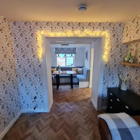 Old Post Office - Hot Tub, Real Fire, Cumbrian Lakes Coastal St Bees