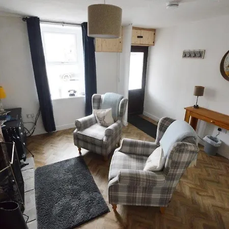 Old Post Office - Hot Tub, Real Fire, Cumbrian Lakes Coastal * St Bees