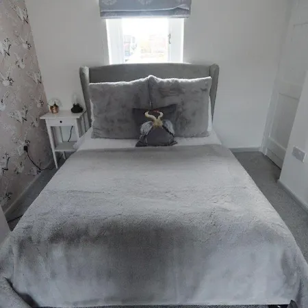 Old Post Office - Hot Tub, Real Fire, Cumbrian Lakes Coastal *