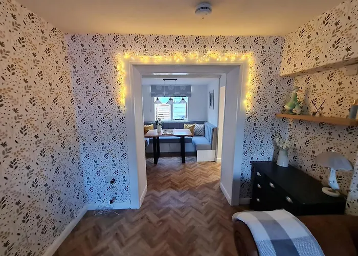 Old Post Office - Hot Tub, Real Fire, Cumbrian Lakes Coastal St Bees