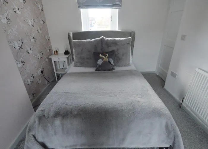 Old Post Office - Hot Tub, Real Fire, Cumbrian Lakes Coastal *